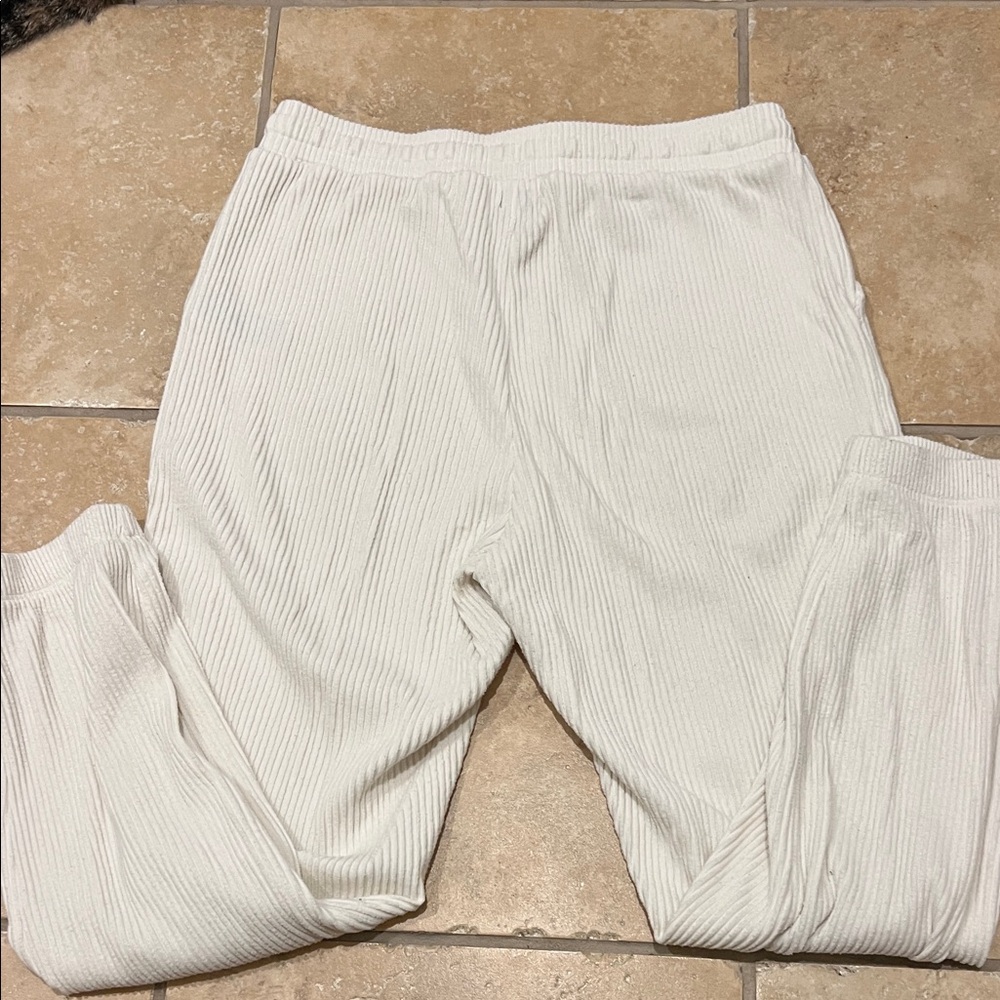 GAP Off-White Ribbed Lounge Set - Picture 8 of 8